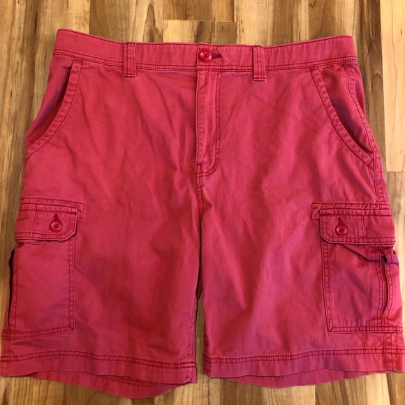 Men’s St. John’s Bay Cargo Shorts Size 40 - Picture 2 of 6